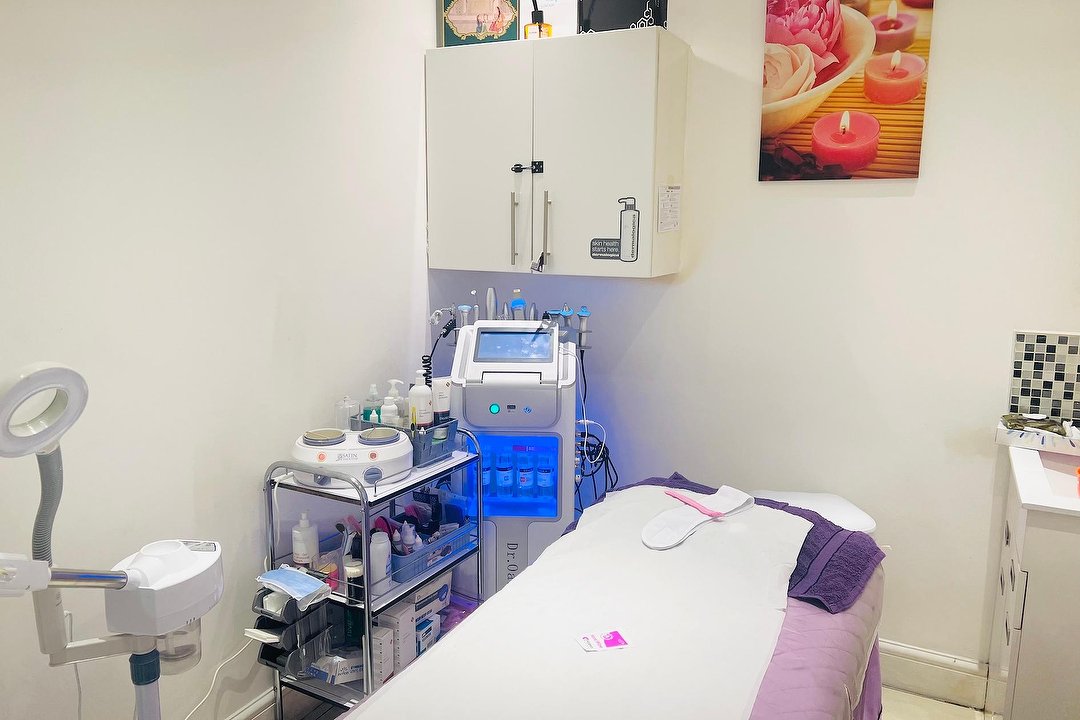 BeautyAttackByNi, Goodmayes, London