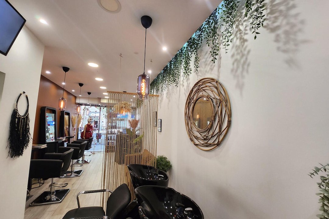 Creazioni Hair Salon, La Nova Esquerra de l'Eixample, Barcelona