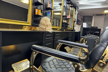 King and Queen Salon