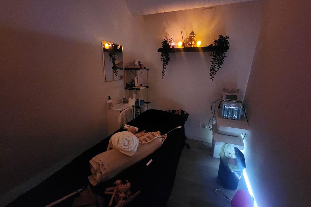 Magical Hands 369 Beauty & Wellness, Argüelles, Madrid