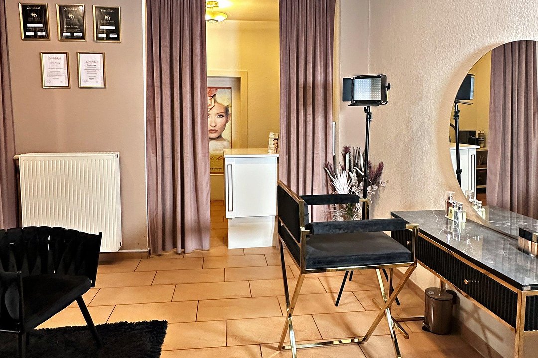 Diwa Beauty Salon, Innenstadt, Wiesbaden