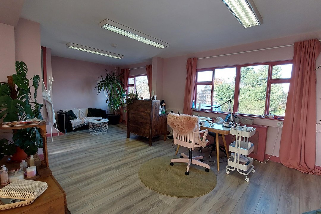 Magnifique Beauty Salon, Clonsilla, Dublin