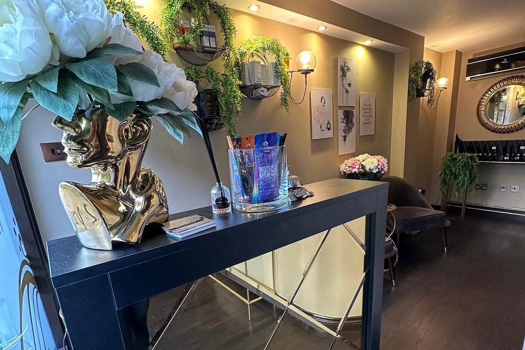 Body La Perla  Beauty Salon in Old Ford, London - Treatwell