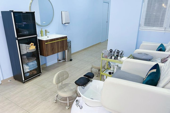 Beauté magique - Onglerie Paris - Photo de galerie - OneBooking