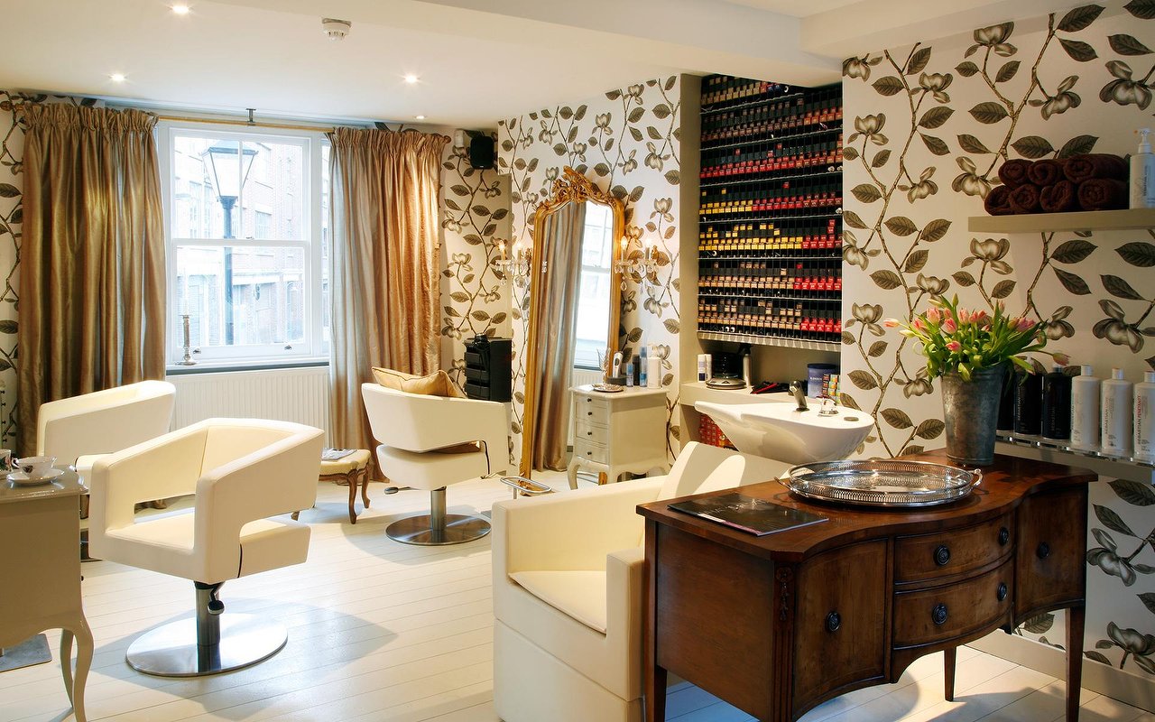 Top 20 Places For Ladies Restyle Haircut Near Hanover Square London