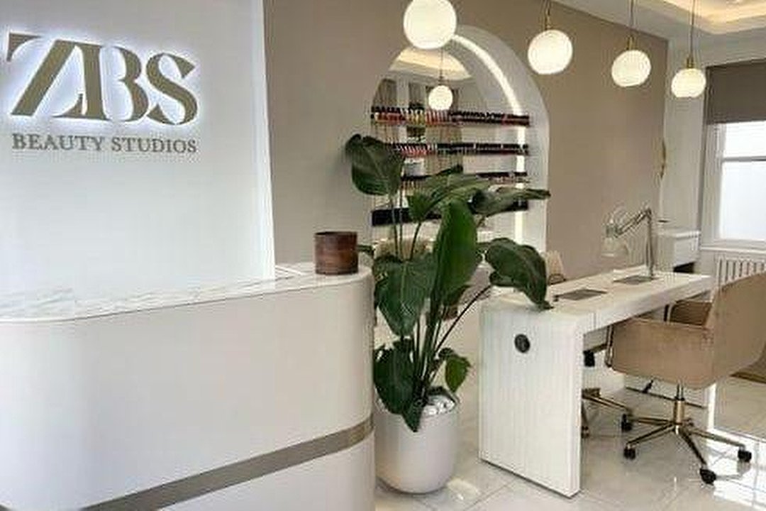 Nicole Vola at ZBS Beauty Studios, Greenwich, London