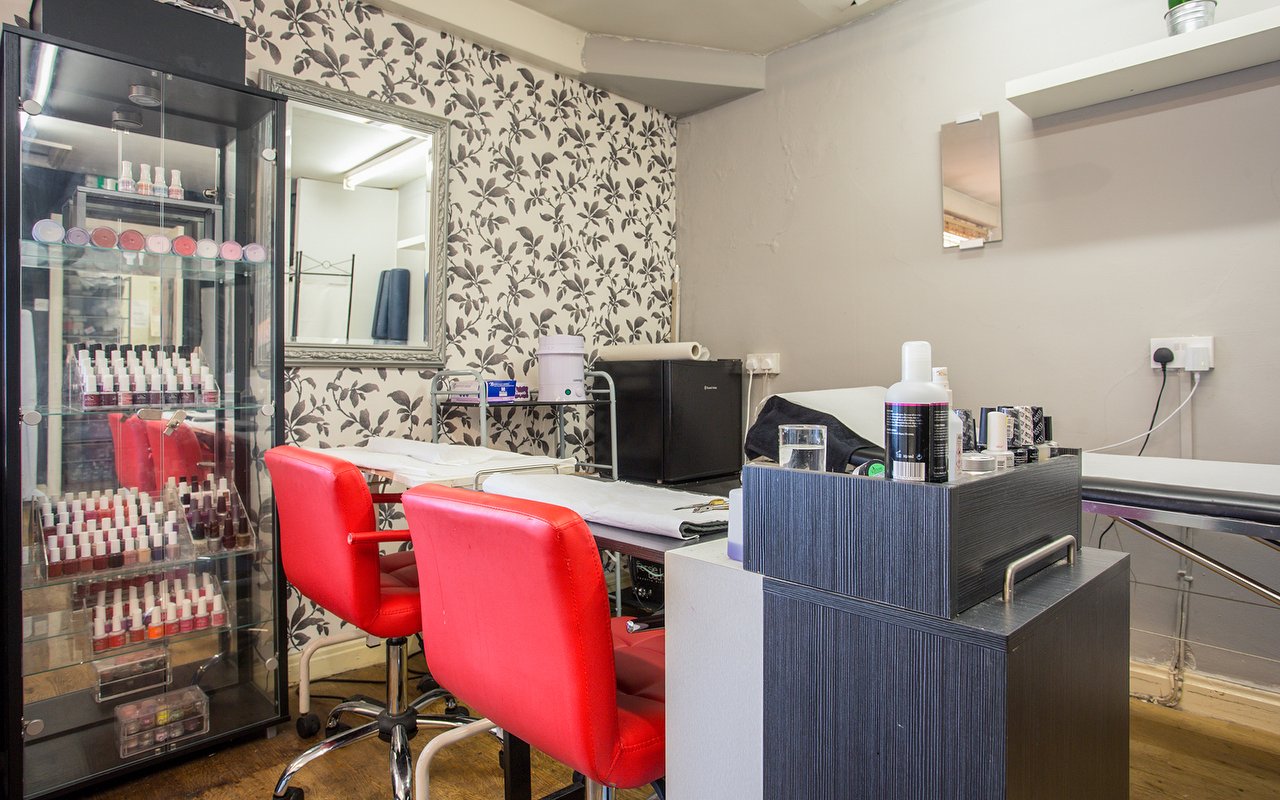 Facial Threading near Burnage, Manchester Treatwell