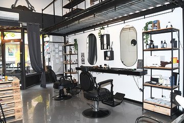 Industrial Barbershop Jessica Napoleone