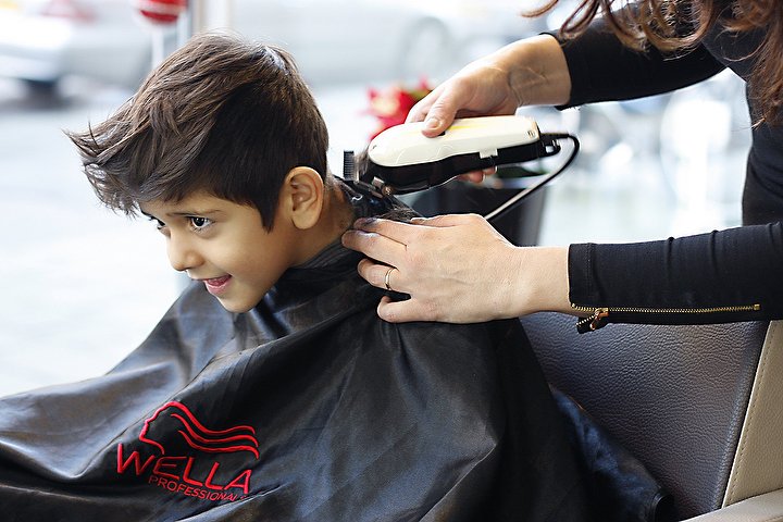 The Bridge 55 - Coiffure Woolston - Photo de galerie - OneBooking