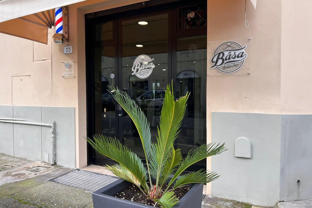 Bàsa Barbershop, Lucca