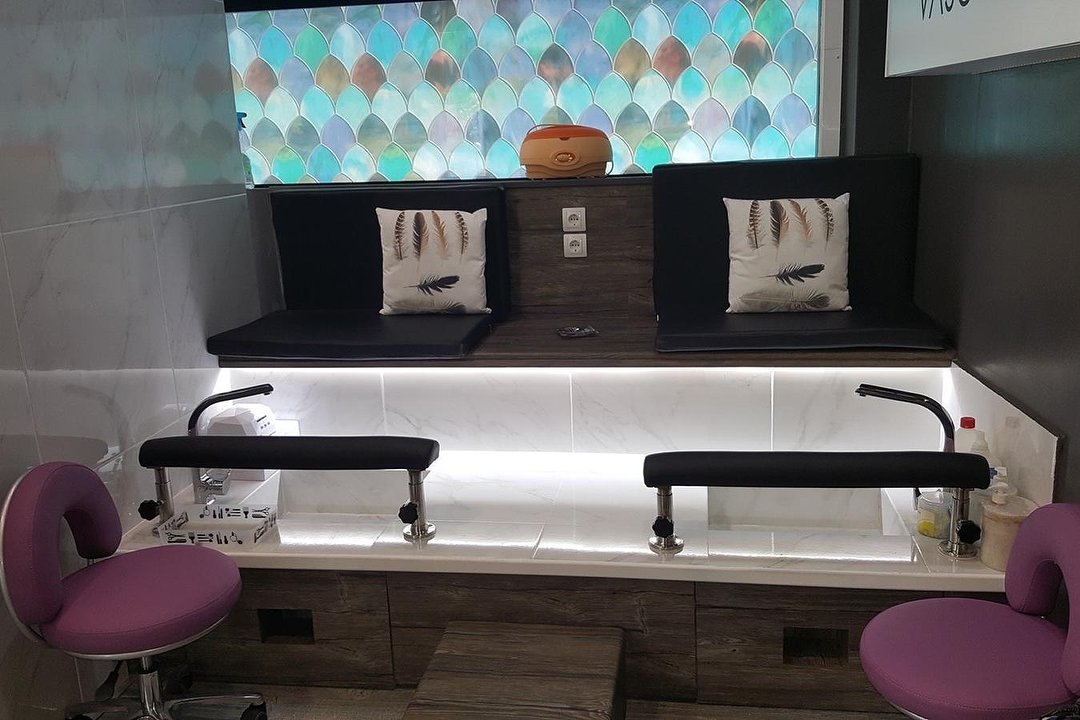 Vaso Nails, Keratsini, Piraeus