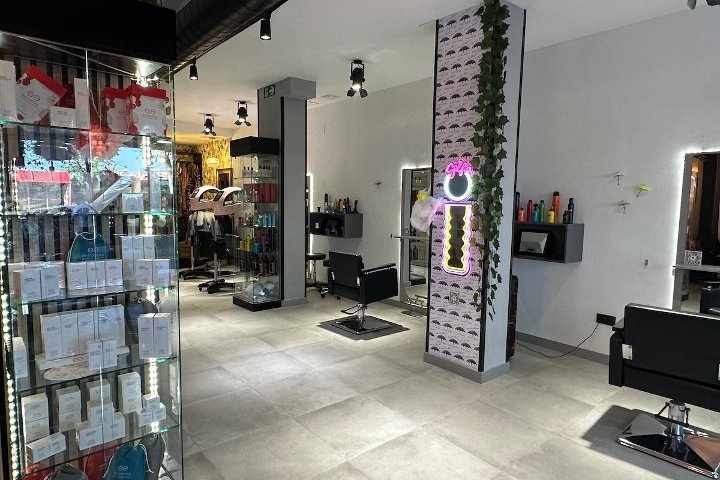 Para Días Lluviosos Paraguas de Colores - Onglerie Getafe - Photo de galerie - OneBooking