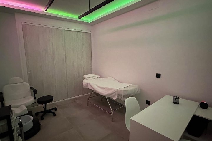 Para Días Lluviosos Paraguas de Colores - Onglerie Getafe - Photo de galerie - OneBooking