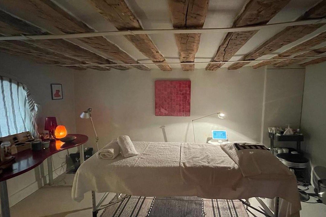 CARINE’S HOME, Métro Odéon, Paris