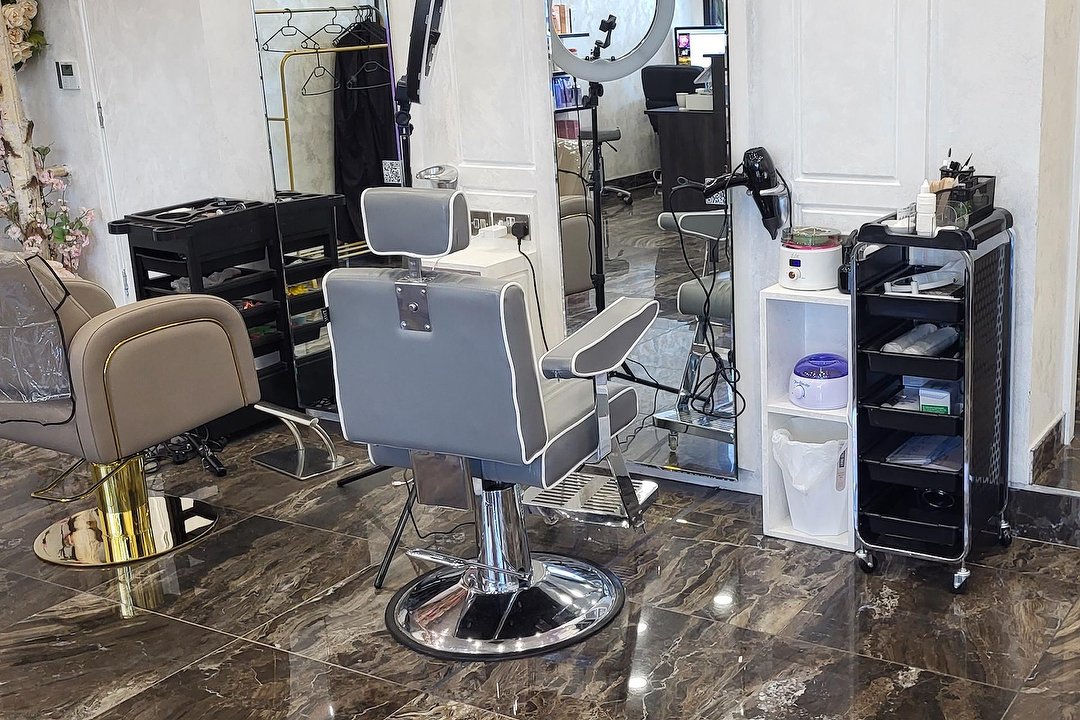 Lavish Brow Bar, Whetstone, London