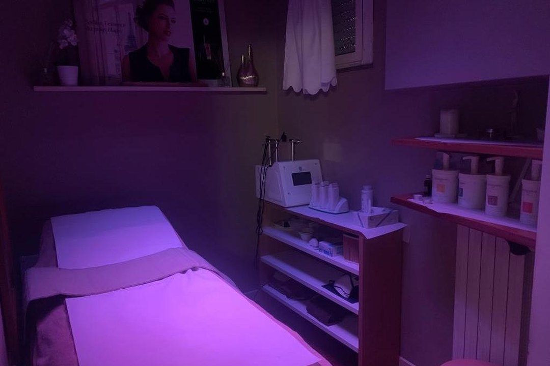 Estetica La Creta, Inganni, Milano