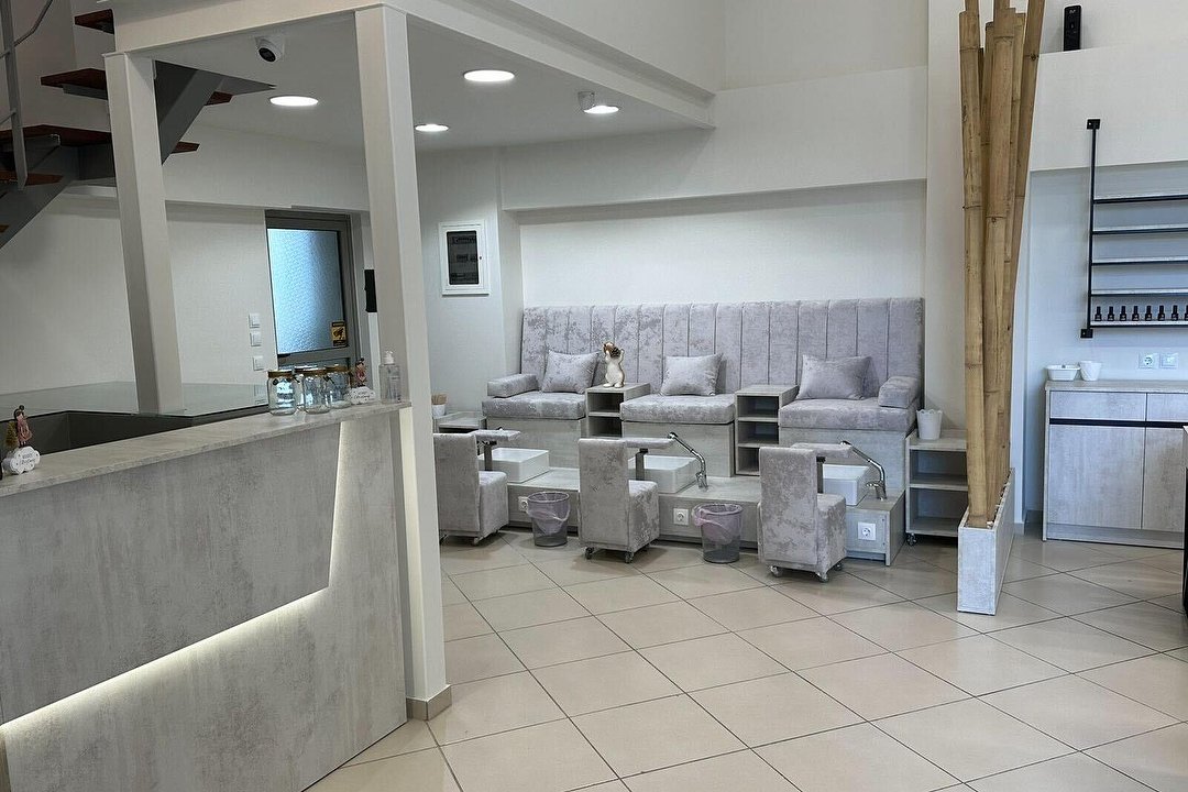 SISU Nail Club, Attica