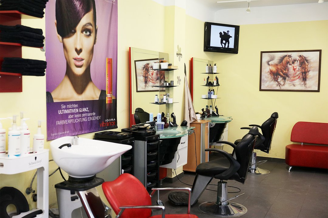 Zeki Erkaya, 12. Bezirk, Wien