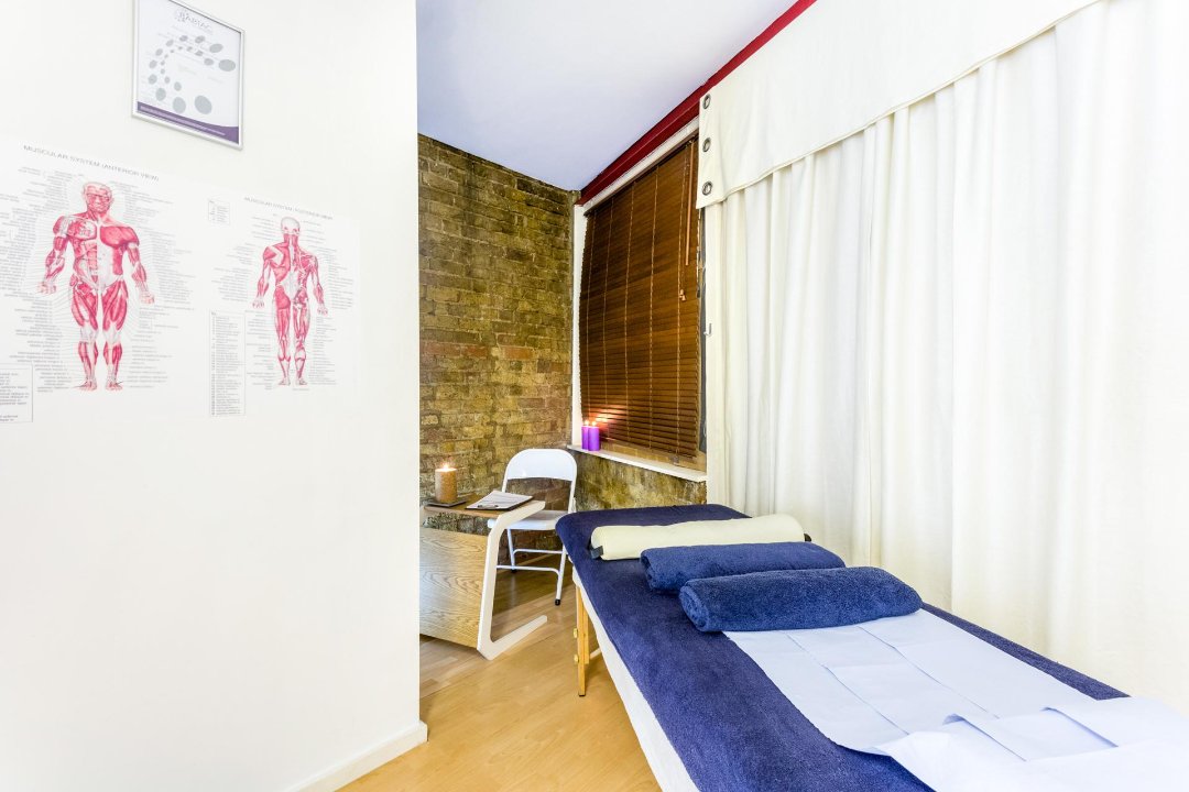 Infinity Massage at Clinica Fiore, Covent Garden, London