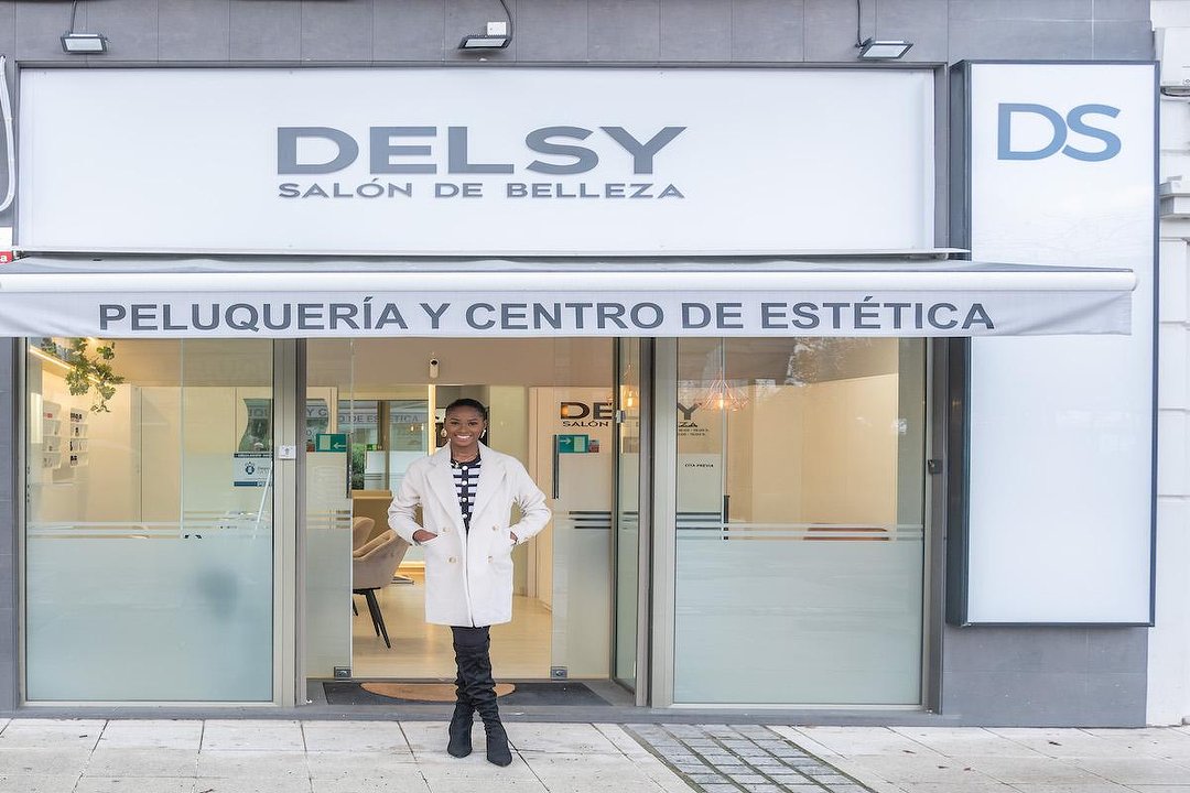 Delsy Salon, Galicia