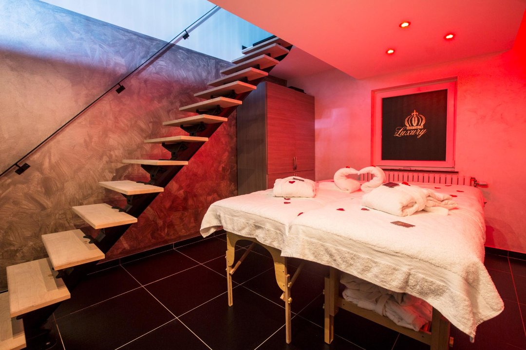 Le Luxury, Gosselies, Charleroi