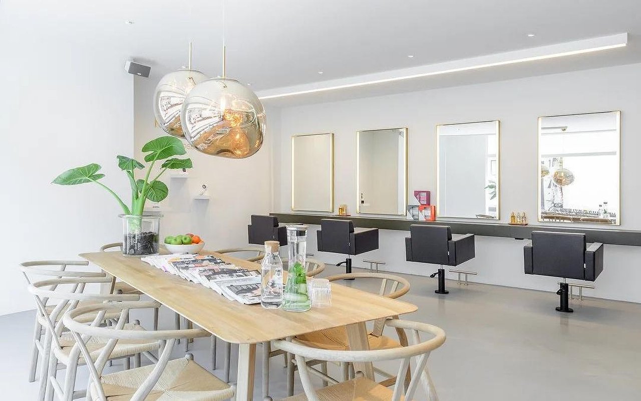 Top 20 places for Ladies' Haircuts in Amsterdam Treatwell