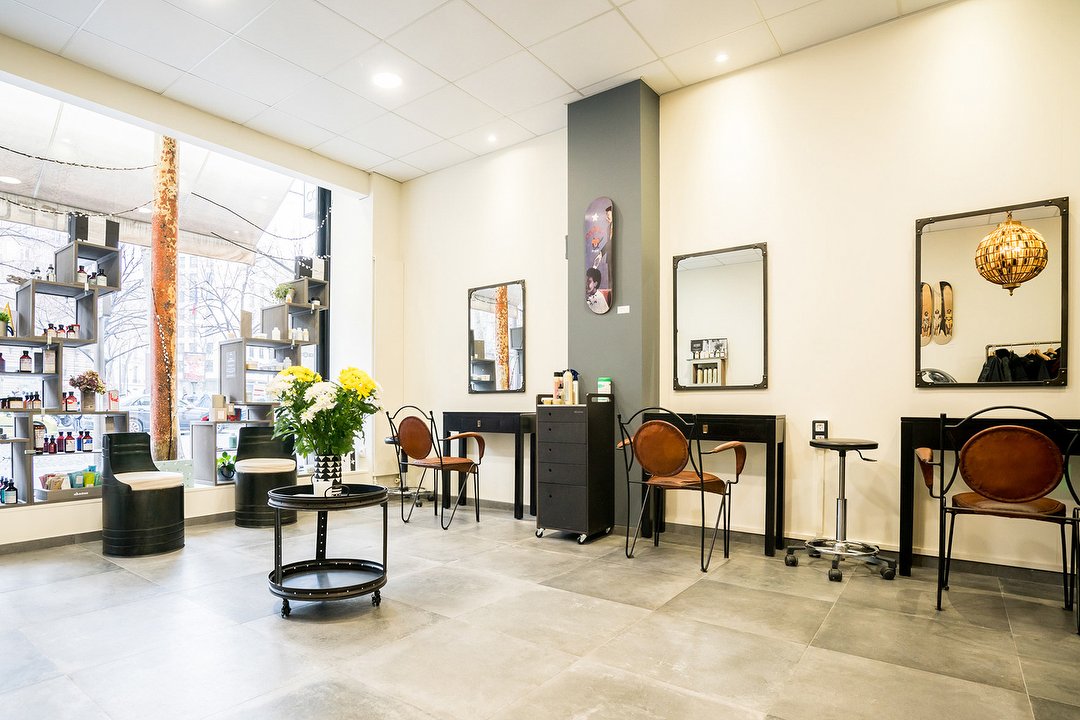 Le salon d'Angélique, Métro Miromesnil, Paris