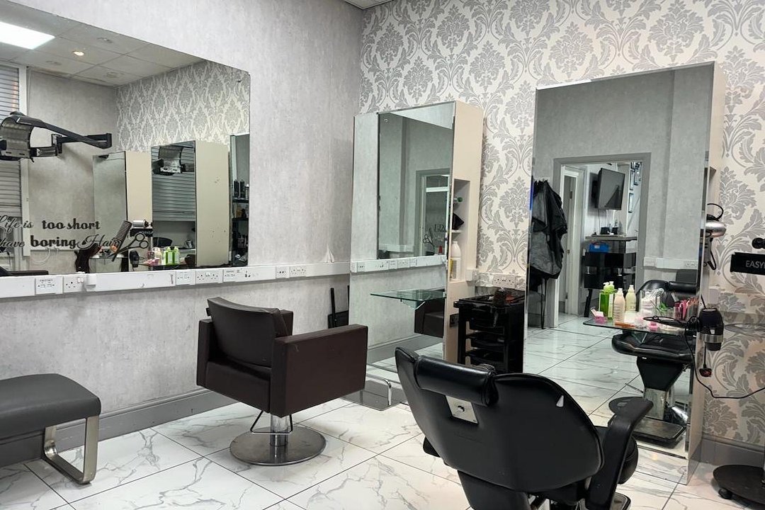 Uroojs Hair & Beauty, Thornbury, Bradford