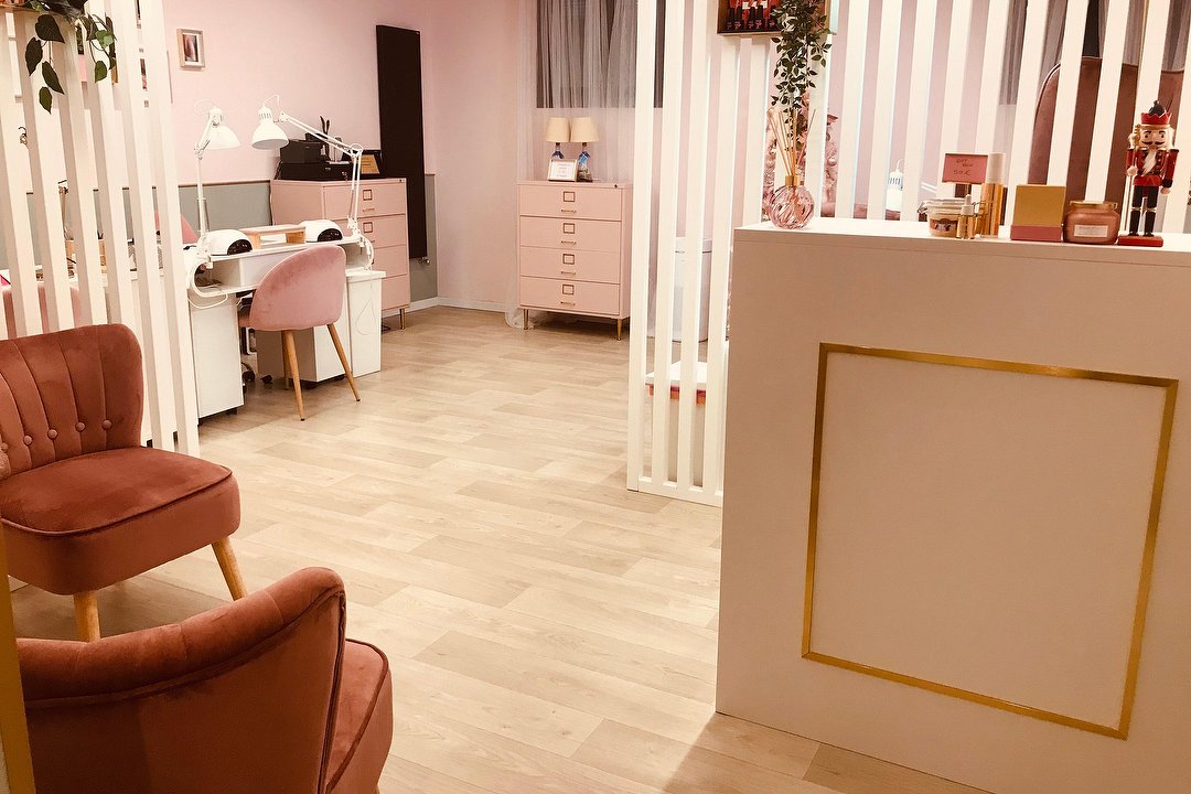 Pink! Nail Studio, San Giuliano Milanese, Lombardia