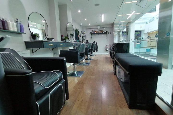 Freshville - Coiffure Leeds - Photo de galerie - OneBooking