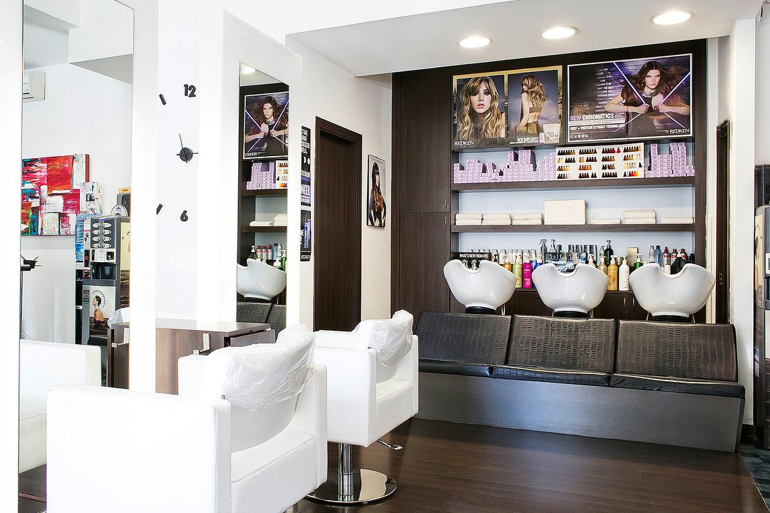 Maxximo Parrucchiere_old, Zona Libia, Roma