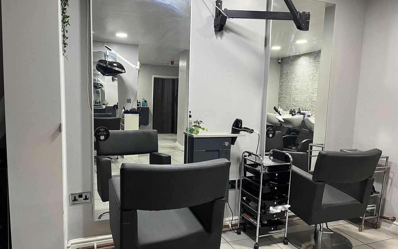 Hairdressers and Hair Salons in Wolverhampton Treatwell