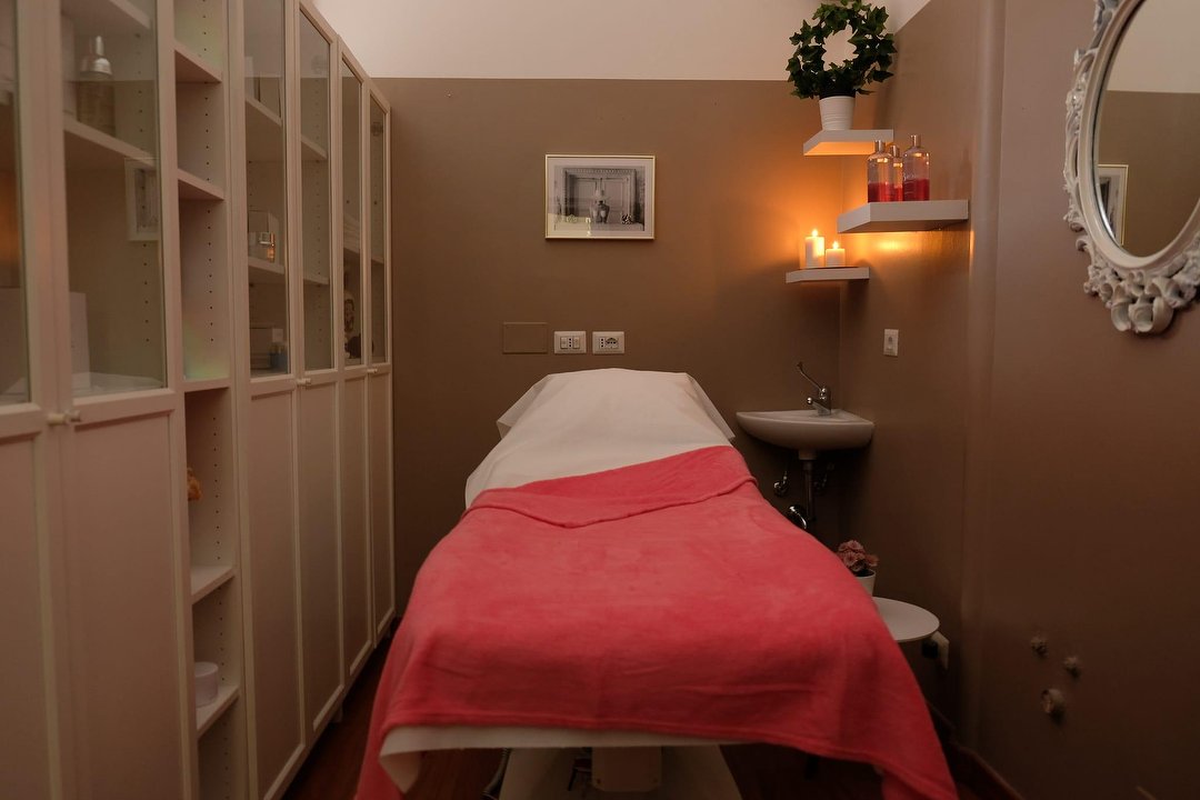 UNIKA Milano, Viale Abruzzi, Milano