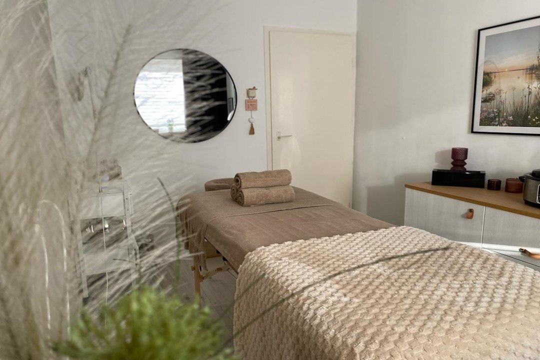 Massage & Wellness Yasmin, Schalkwijk, Haarlem