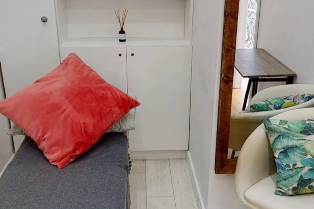 Akhere Therapies, Godalming, Surrey