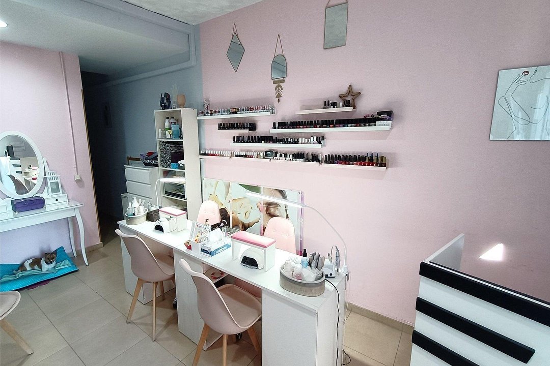 Beauty Secrets Centro de Estética, El Camp de l'Arpa del Clot, Barcelona