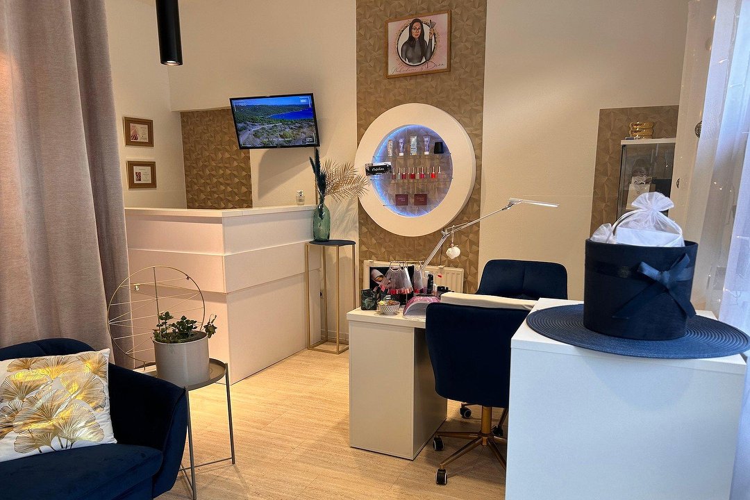 Nails and more… by DORA, Mödling, Wien und Umland