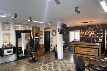 The barber brothers Saint Cyprien