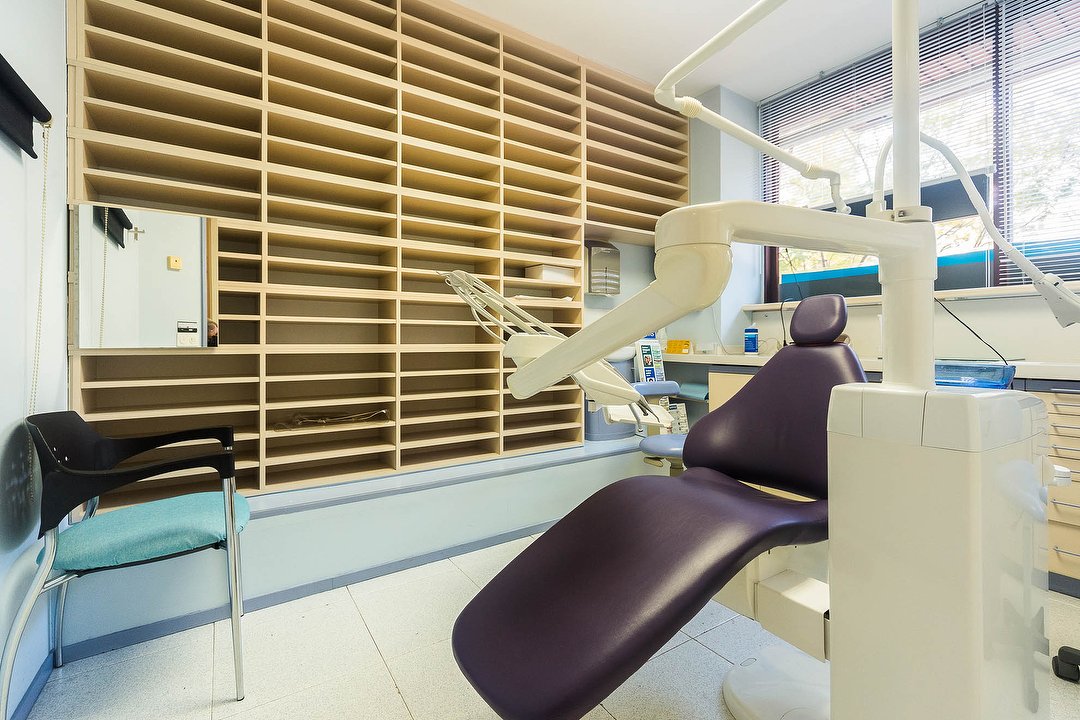 Clínica Dental Gal·la Placídia, Vila de Gràcia, Barcelona