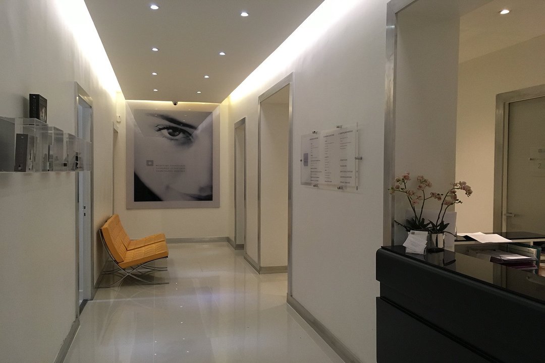 Centre Esthétique Trémoille, Avenue Montaigne, Paris