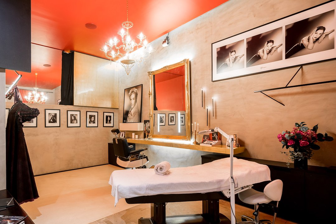 Harcourt Beauty Studio, Porte Dauphine, Paris