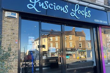 Luscious Locks Sydenham