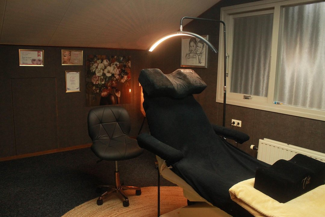 Morpho Lashez, Poeldijk, Zuid-Holland