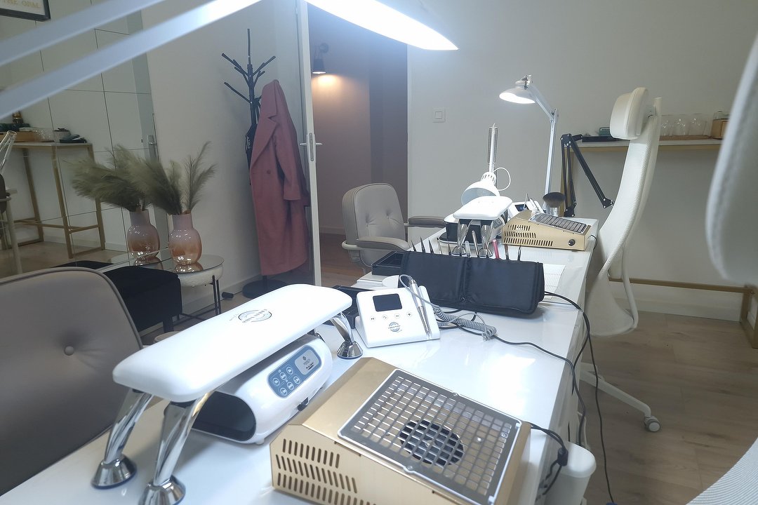 Beauty Boutique The Opal, Schiedamseweg, Zuid-Holland