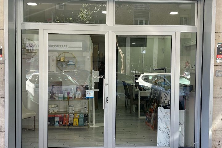 Pleasure Marconi Centro Estetico - Onglerie Roma - Photo de galerie - OneBooking