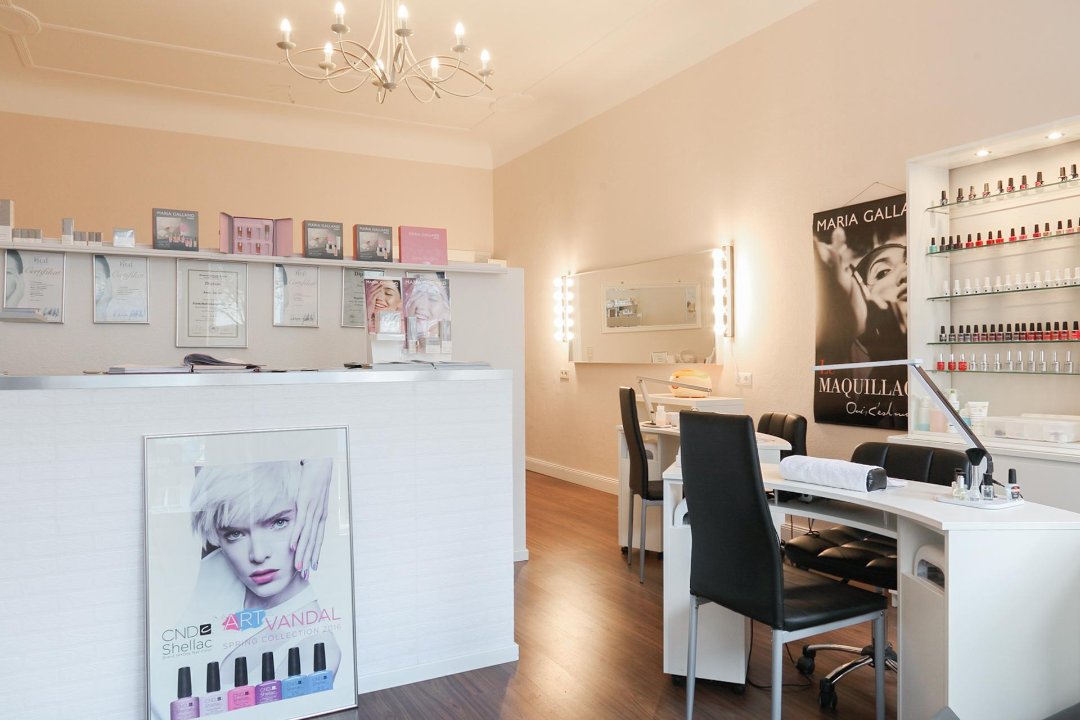 Nagel-Kosmetik Studio by Anna D., Wilmersdorf, Berlin
