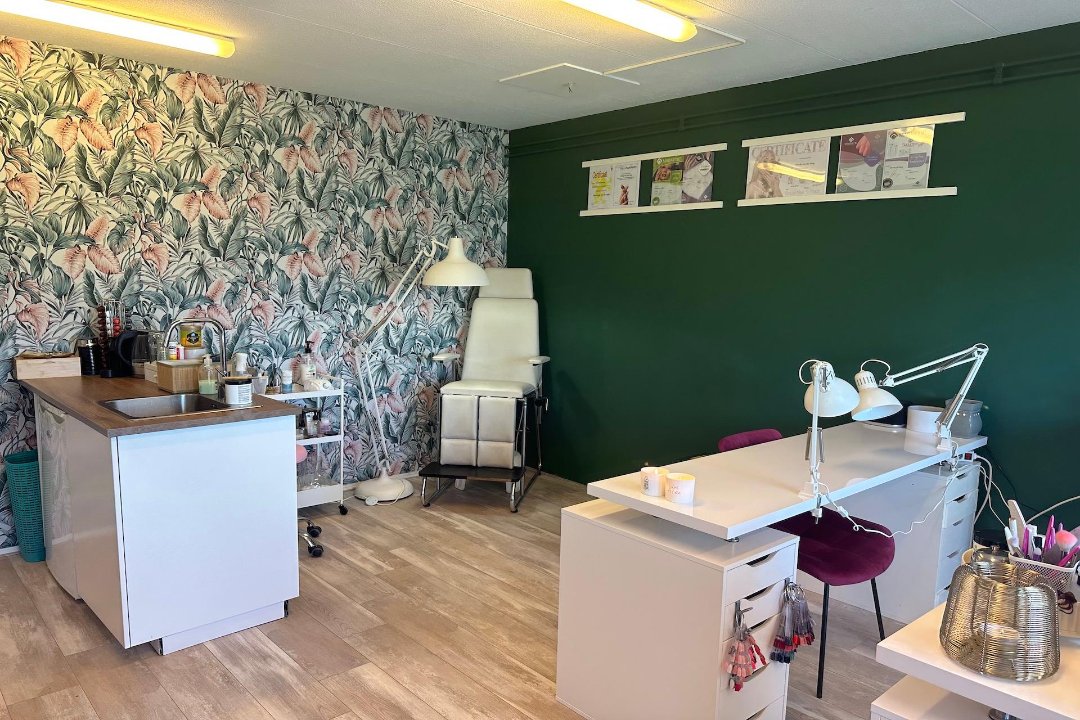 WB Nailstyling, Almere