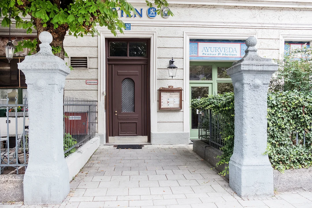 Ayurveda Natur und Heilen - Sandra Krust Heilpraktikerin, Rotkreuzplatz, München