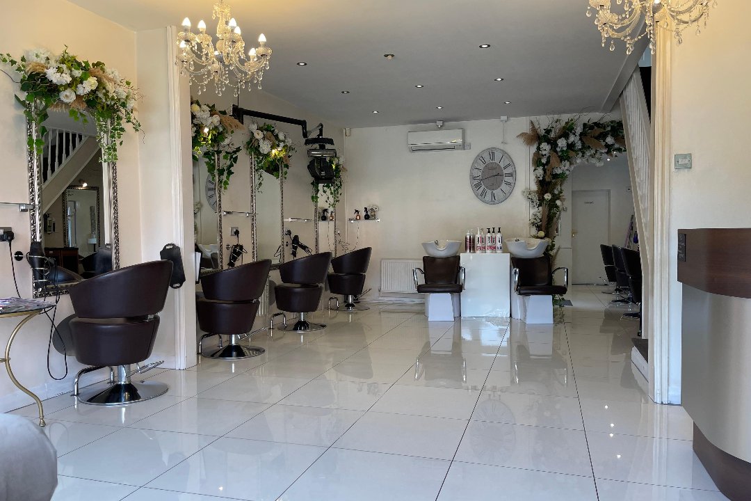 Kross Kuts Hair & Beauty, Daisy Hill, Bolton