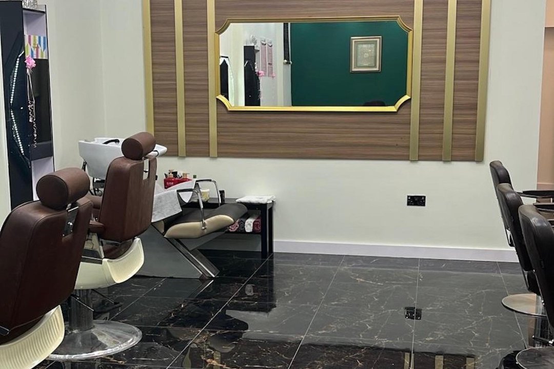 Noor Hair & Beauty, Aberfeldy Village, London